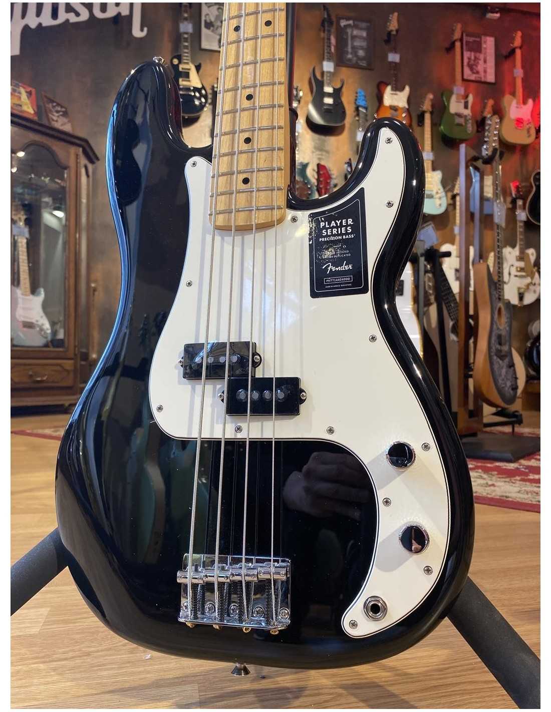 Fender Player Precision Bass Maple Fingerboard Black
