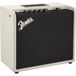 Fender Mustang LT25 Amplifier Blonde