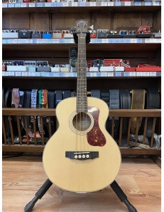 Guild Jumbo Junior Bass Antique Blonde