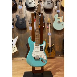 Fender Player Series Stratocaster Roasted Maple Sea Foam Green